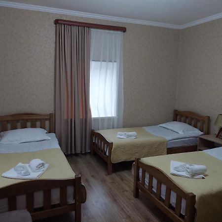 Sesilia Hotel Kazbegi Exterior photo